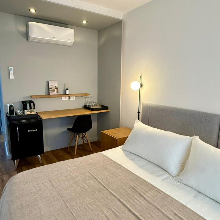 The Lookout Hollywood - One-Bedroom Apartment - 1