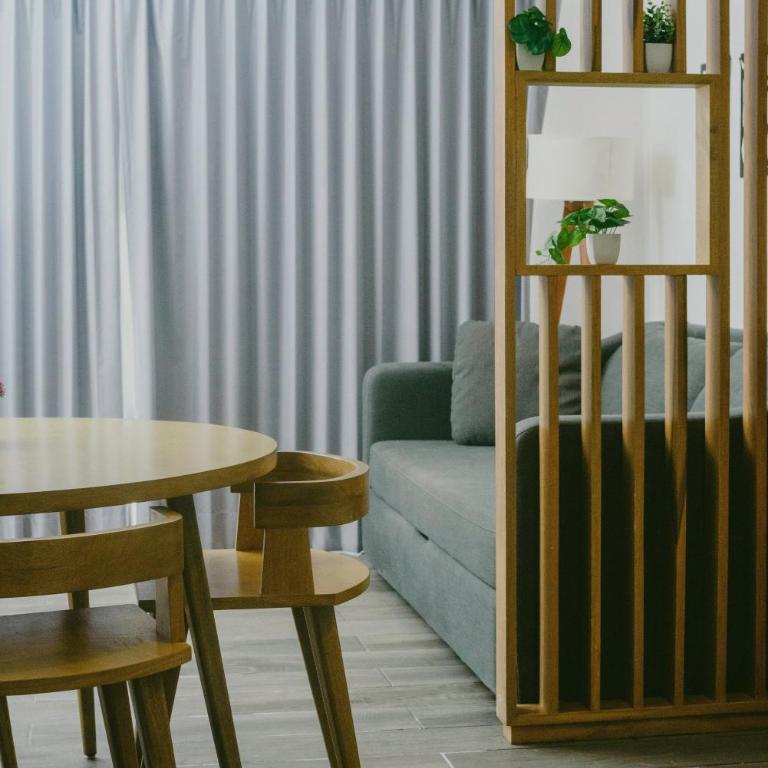 HotelZone L20 Beach Access - Loft - 17