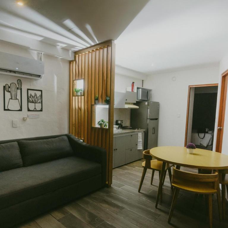 HotelZone L20 Beach Access - Loft - 30