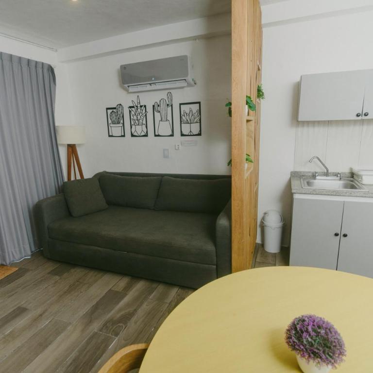 HotelZone L20 Beach Access - Loft - 39