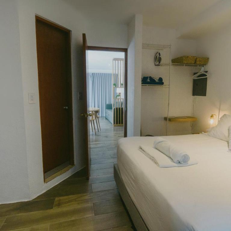 HotelZone L20 Beach Access - Loft - 41