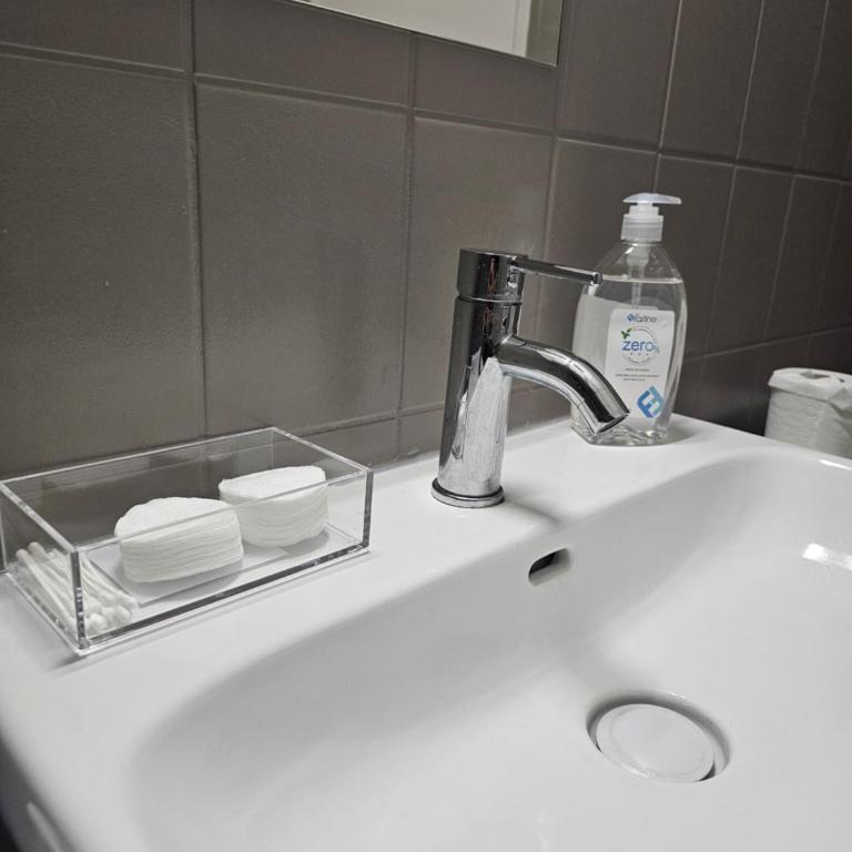 Joli studio plein centre proche Gare Orléans - Apartment mit 1 Schlafzimmer - 11