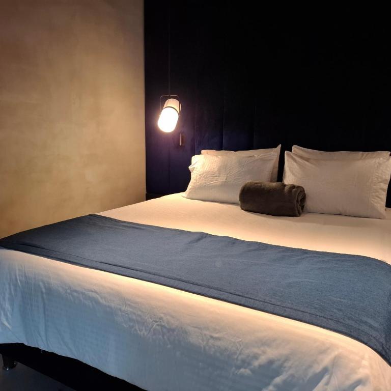 Stylish Stay near Lleras Park - Double Room - 12