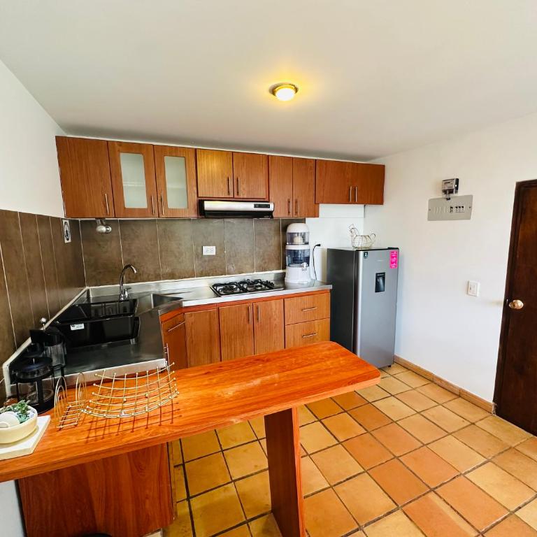 Bruma-Casa familiar cerca a la Plaza Ppal - Two-Bedroom House - 11