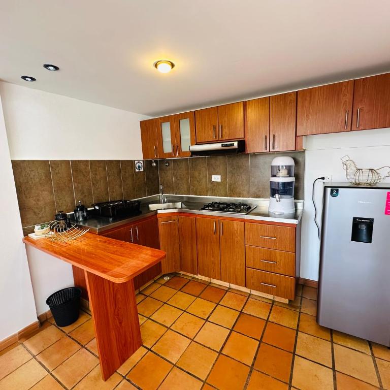Bruma-Casa familiar cerca a la Plaza Ppal - Two-Bedroom House - 4