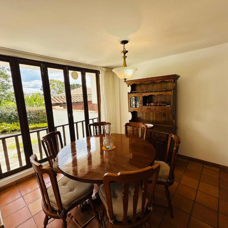 Bruma-Casa familiar cerca a la Plaza Ppal - Two-Bedroom House - 3