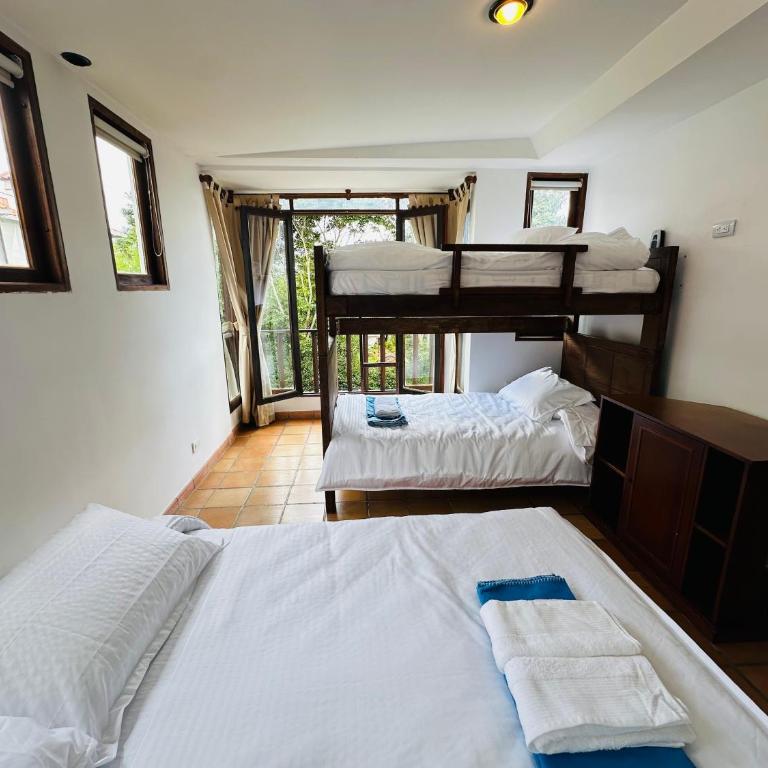 Bruma-Casa familiar cerca a la Plaza Ppal - Two-Bedroom House - 12