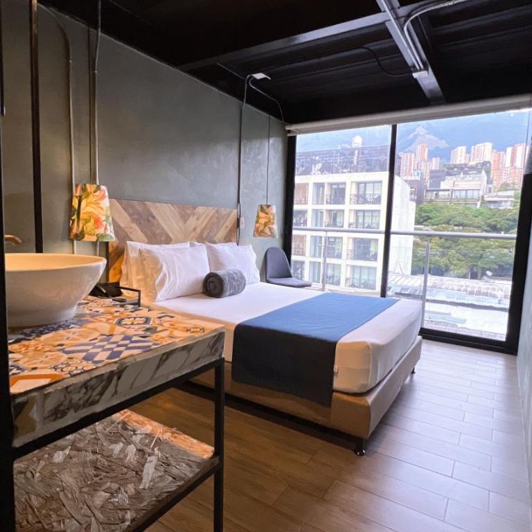 Stylish Stay near Lleras Park - Superior Double Room - 20
