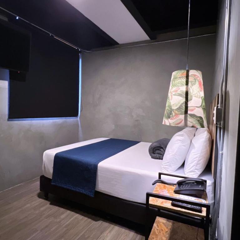 Stylish Stay near Lleras Park - Superior Double Room - 21