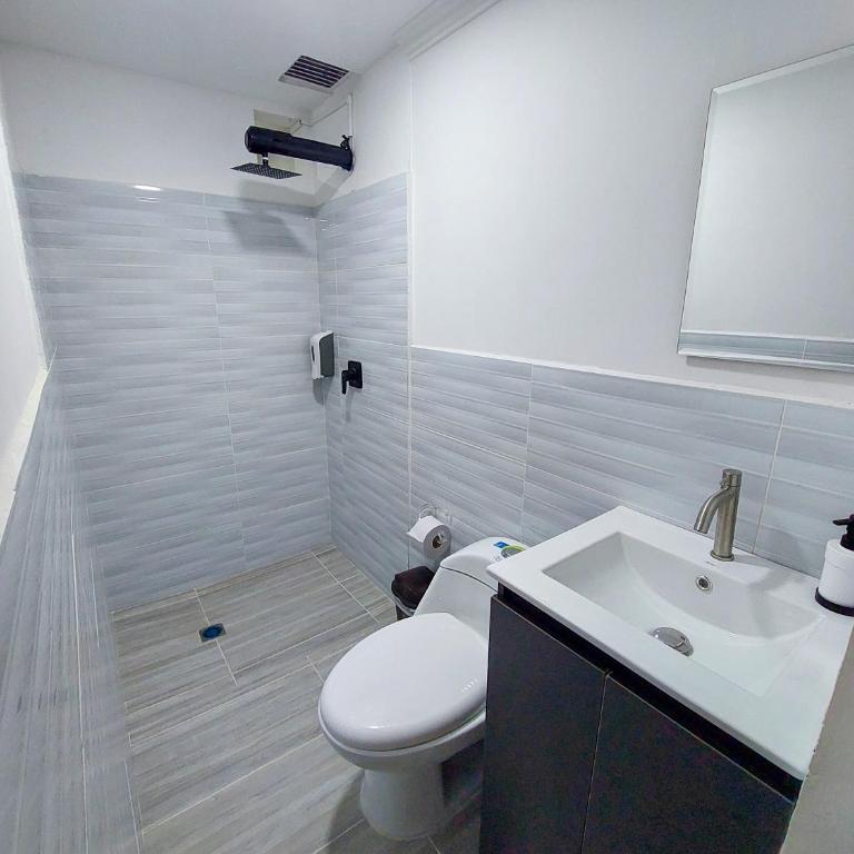 Casa Los Alpes - Twin Room with Private Bathroom - 2