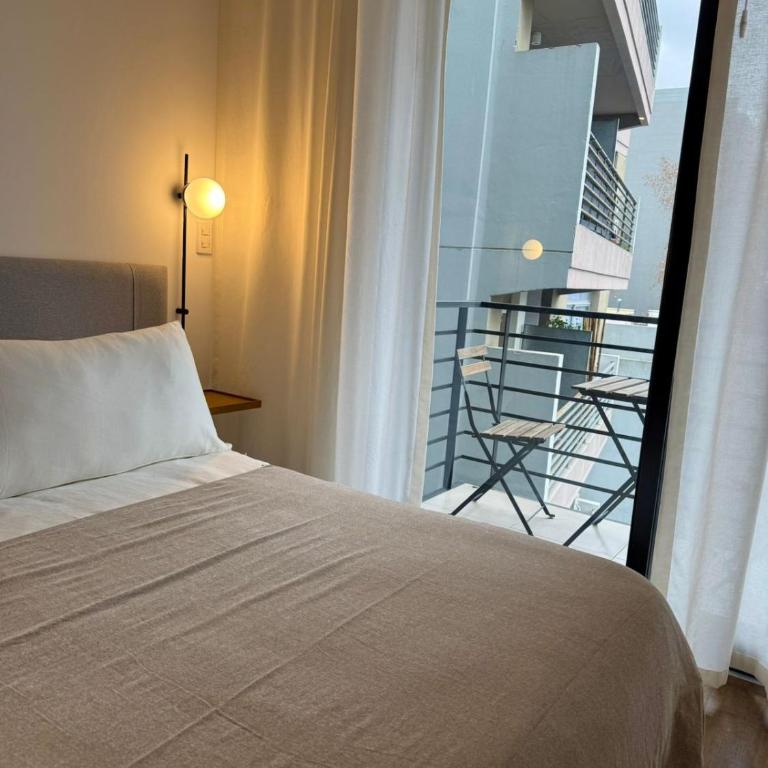 The Lookout Hollywood - One-Bedroom Apartment - 3