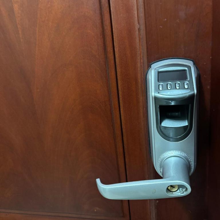 Cómodo apartamento con aire puro y vista panorámica ideal para turistas - Three-Bedroom Apartment - High Floor - 24