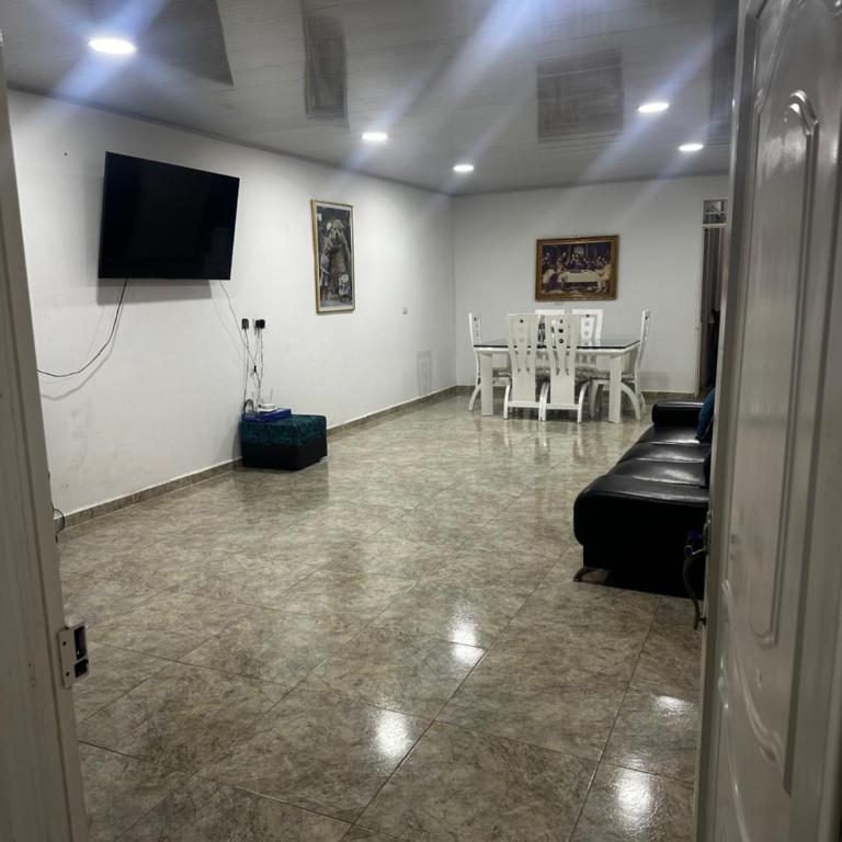 Casa cómoda entre Cali y aeropuerto - Casa de 4 dormitorios - 2