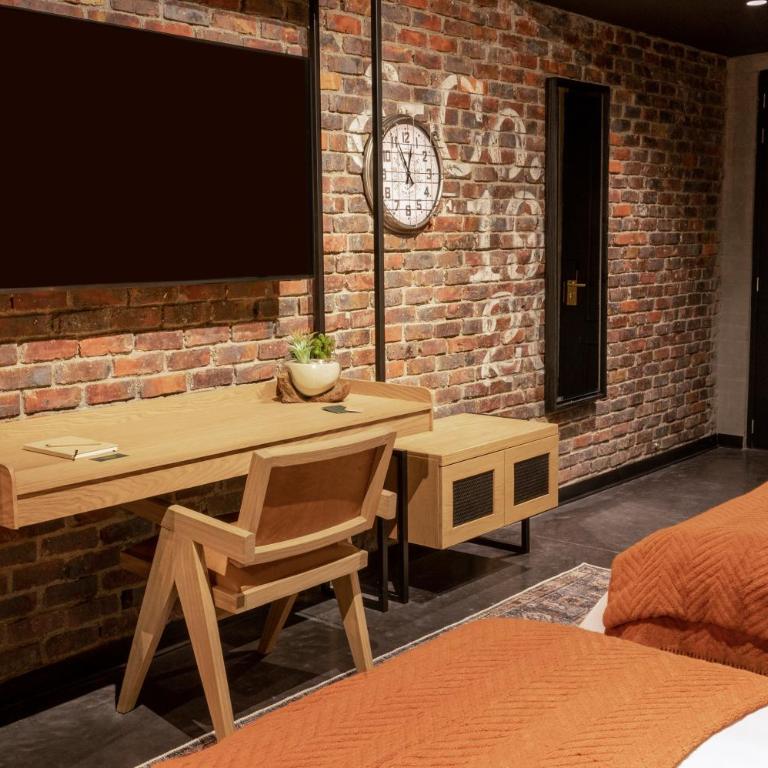 The Host Medellin - Superior Twin Room - 5