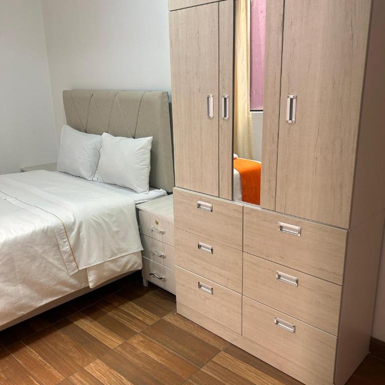 Departamentos Sumaq Plaza II - Two-Bedroom Apartment - 13