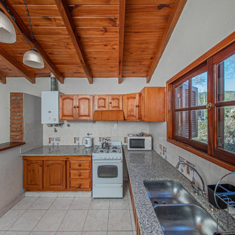Cabañas Montecarlo 1 - Two-Bedroom House - 14