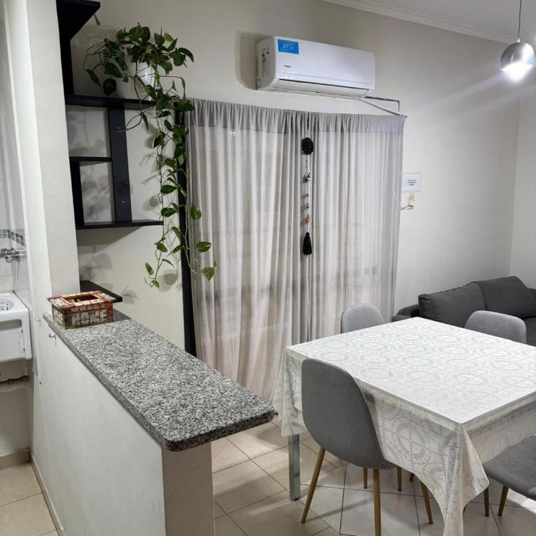 DPTO BOULEVARD GALVEZ CON COCHERA, Santa Fe - One-Bedroom Apartment - 8