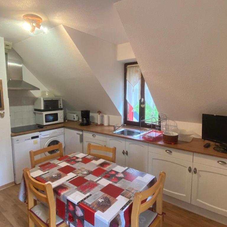 Appartement 3 pièces avec balcon à Villard-de-Lans - FR-1-515-232 - Apartment - 8