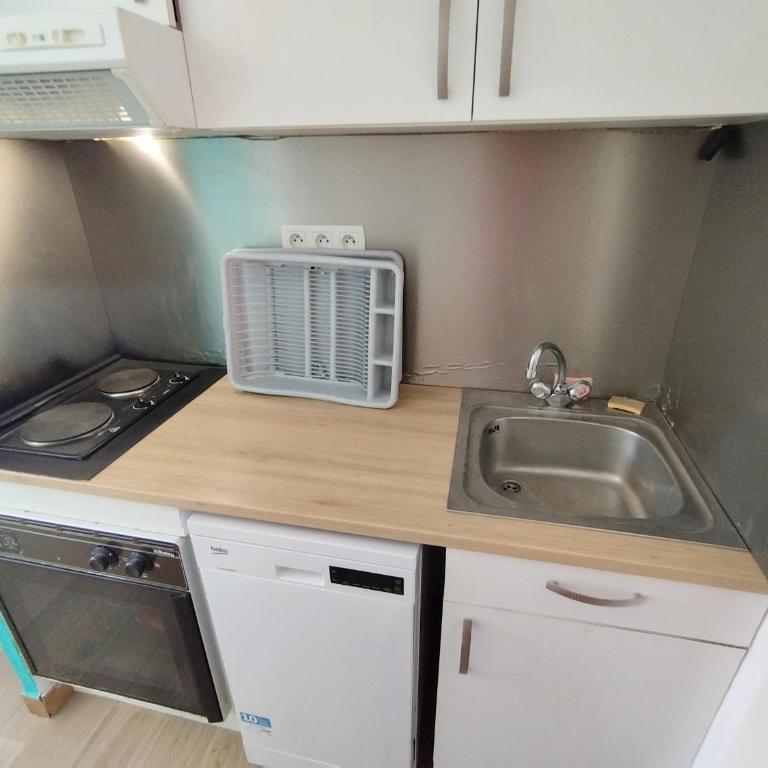 Pavillon Studio - Clim - Proche Plage - Jardin et Parking - 4 Pers - Narbonne Plage - FR-1-795-39 - Casa - 13
