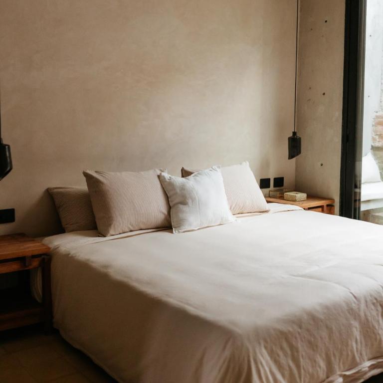 Becino - King Suite - 1