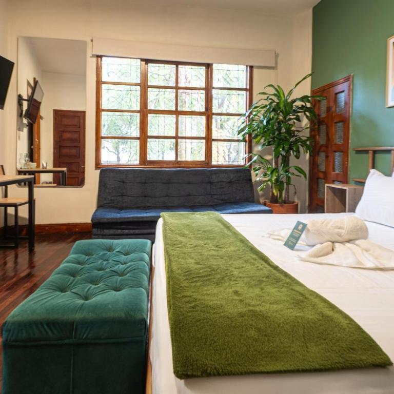 La Playa Hotel Boutique Medellín Centro Histórico - Deluxe Room - 11