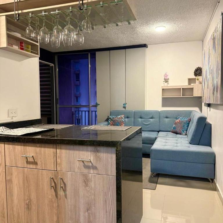 Apartamento súper dotado con aire acondicionado - Apartamento Superior con balcón - 2