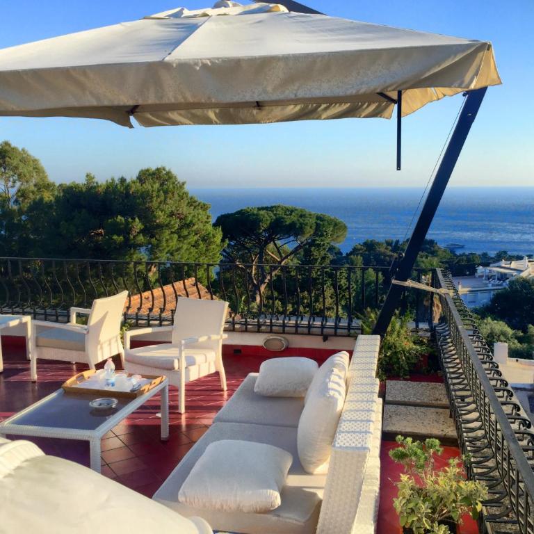 Villa Silia - Suite con Balcone e Vista Mare Frontale - 1