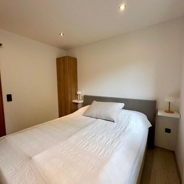 Appartement Seyrling Frajo - Apartment mit Bad - 64