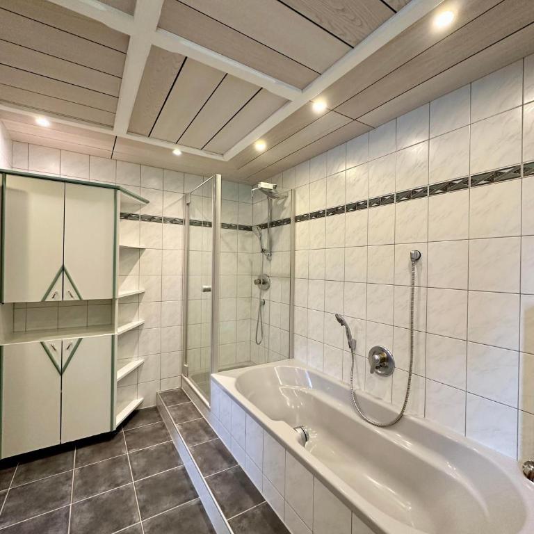 Appartement Seyrling Frajo - Apartment mit Bad - 52