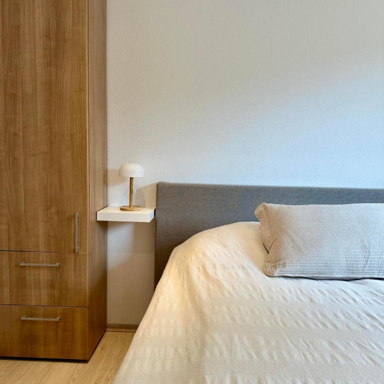 Appartement Seyrling Frajo - Apartment mit Bad - 65