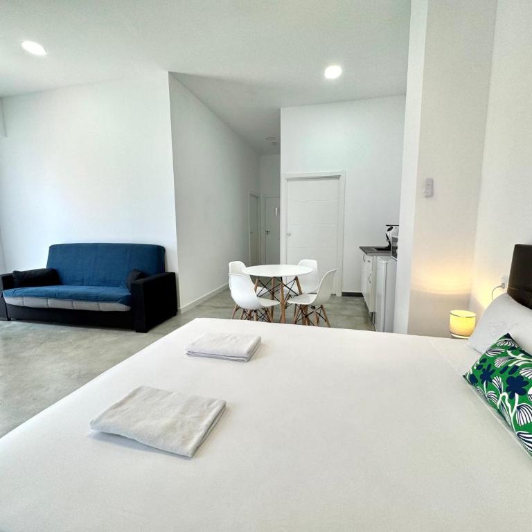 Deshoras Apartments - Apartment - Disability Access - 17