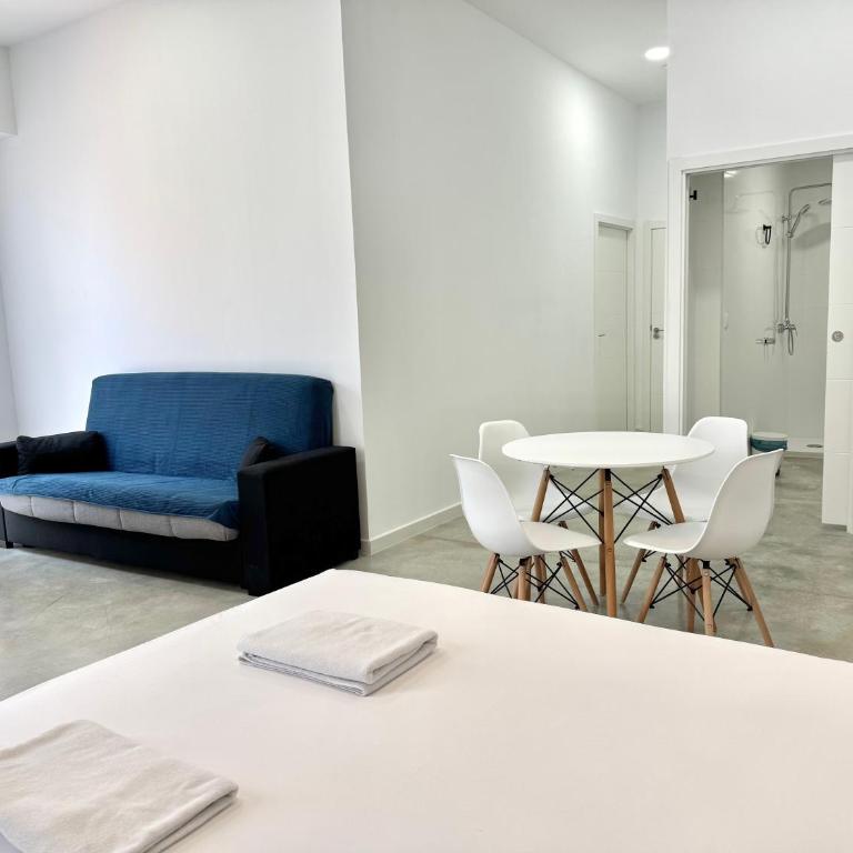 Deshoras Apartments - Apartment - Disability Access - 8
