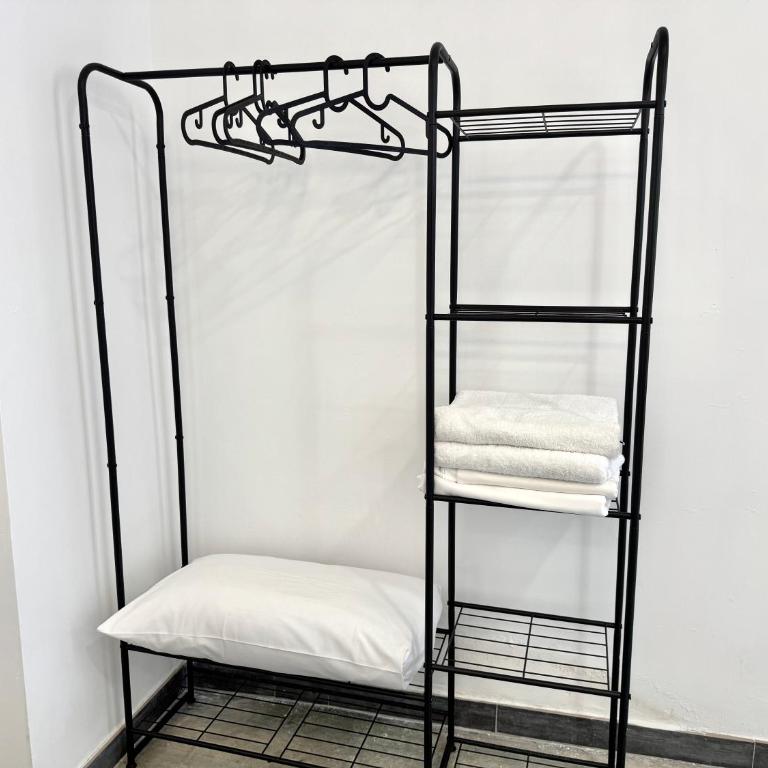 Deshoras Apartments - Apartment - Disability Access - 22