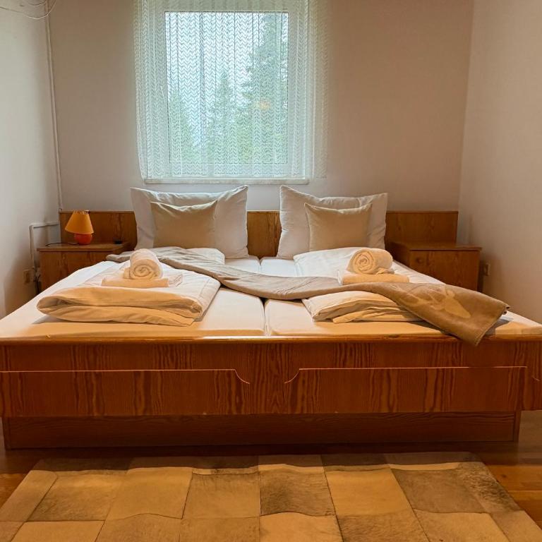 Edelweiß Gästehaus Lachtal - Three-Bedroom Apartment with Mountain View - 7