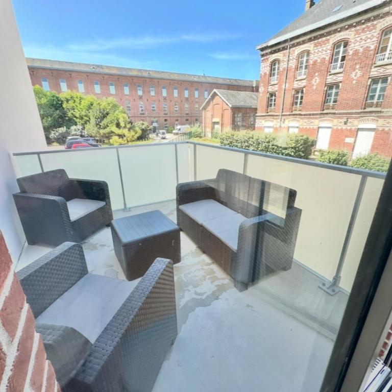 Charles - Appartement 6 pers avec Parking et Balcon à deux pas de la plage - Two-Bedroom Apartment with Terrace - 1