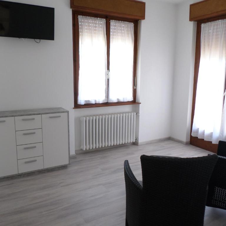 Villa Ester - Suite Familiare con Balcone - 6