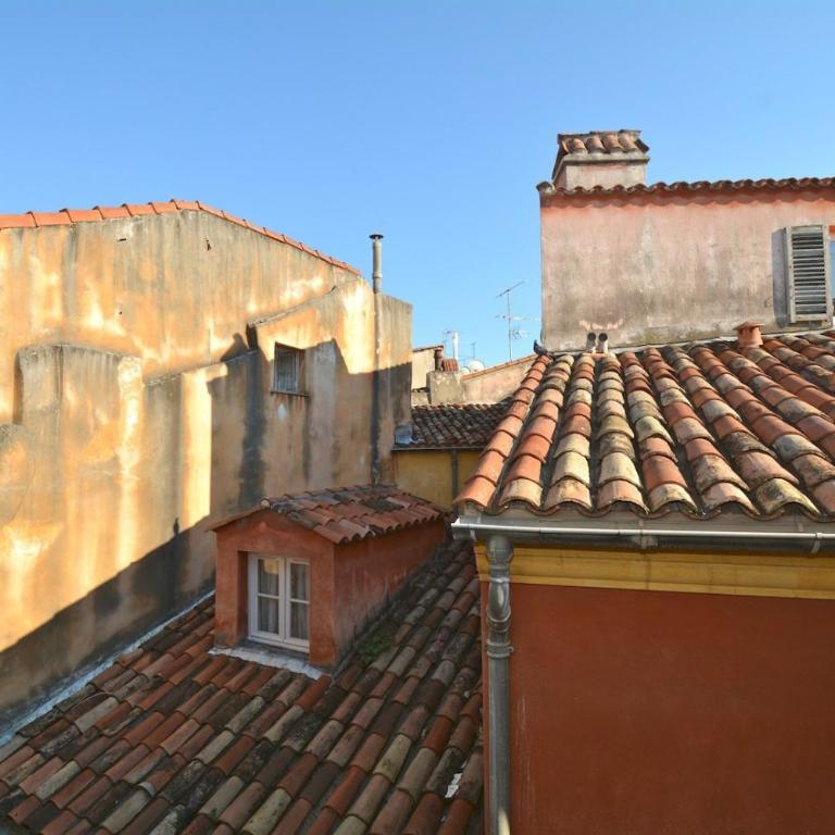 Spacious and bright flat close to the beach : heart of old Nice - Deluxe Suite - 3
