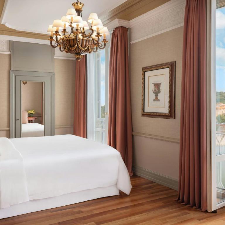 The Excelsior, a Luxury Collection Hotel, Florence - Camera King Deluxe con Vista Fiume - 1