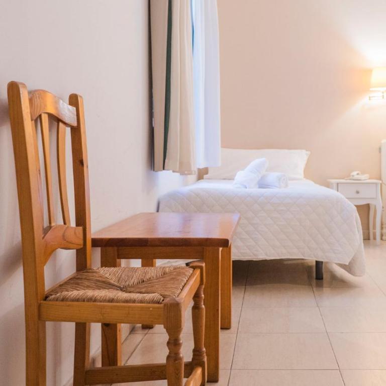 Hostal Centro - Habitación Triple - 2
