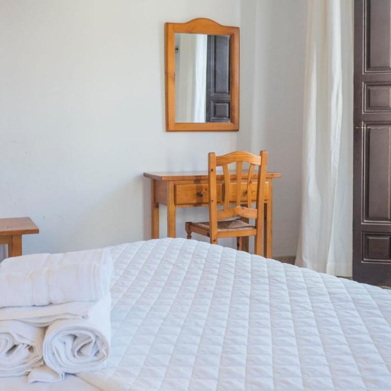 Hostal Centro - Habitación Doble con vistas a la ciudad - 1 o 2 camas - 5
