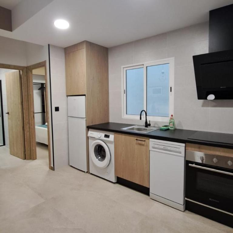 Chloe37 - Two-Bedroom Apartment - 11