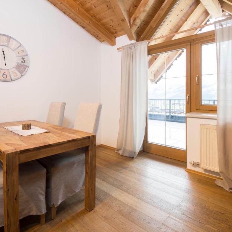 Appartements Huber - Apartment mit 1 Schlafzimmer, Balkon und Bergblick - 4