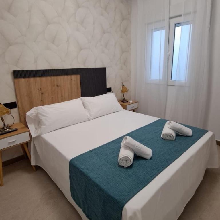 Chloe37 - Two-Bedroom Apartment - 19