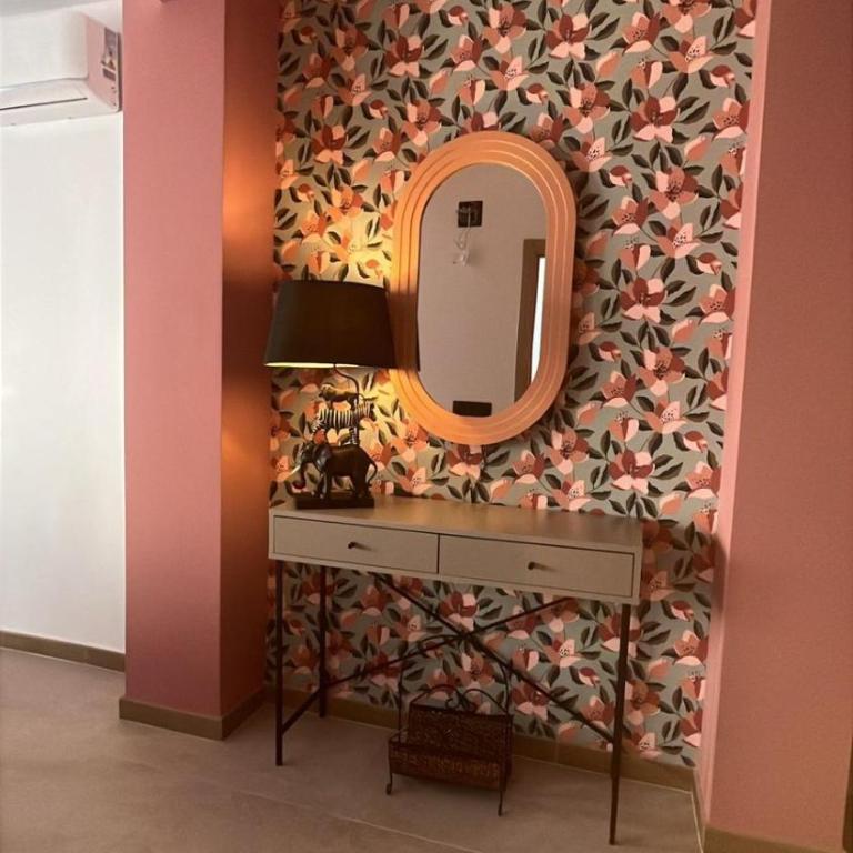 Chloe37 - Two-Bedroom Apartment - 4