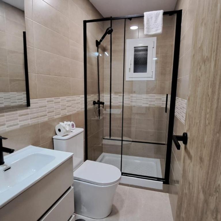 Chloe37 - Two-Bedroom Apartment - 11