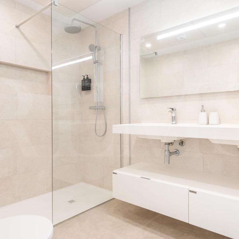 Urban retreat with patio and cinema REMS - Apartamento de 1 dormitorio - 31