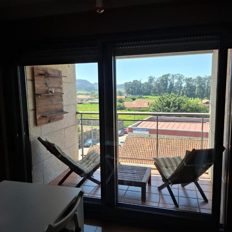 Dúplex con encanto en Ribadumia, incluye garaje - Two-Bedroom Apartment - 10