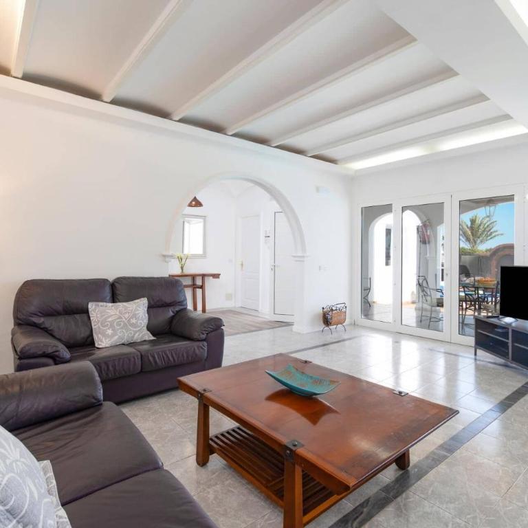 Villa Nino by Villa Plus - Villa - 4