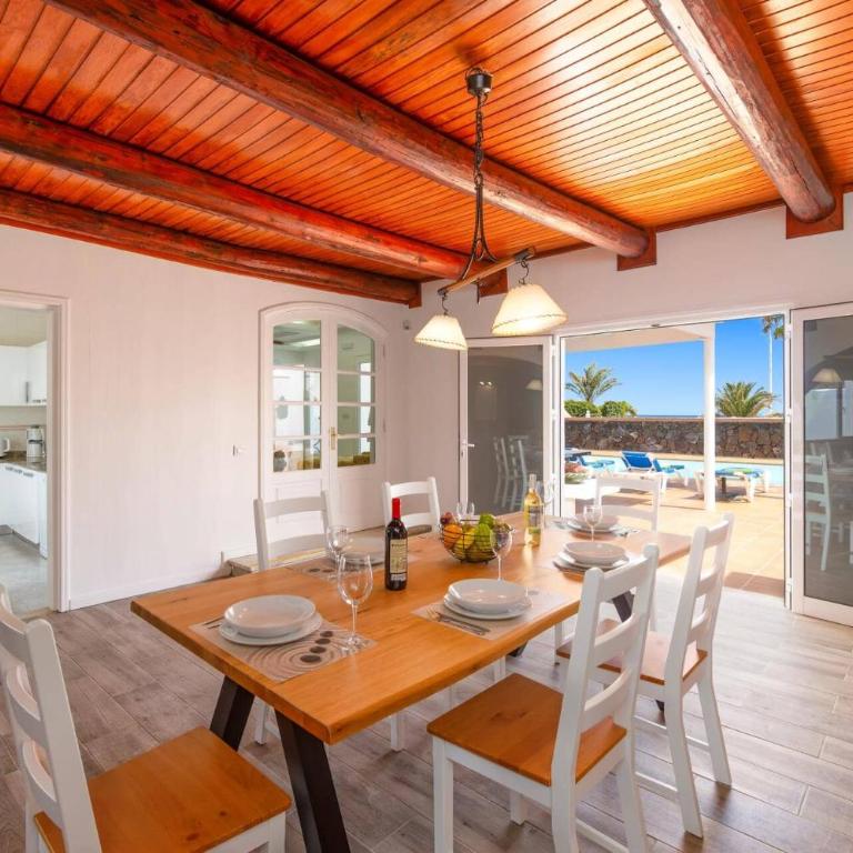 Villa Nino by Villa Plus - Villa - 7