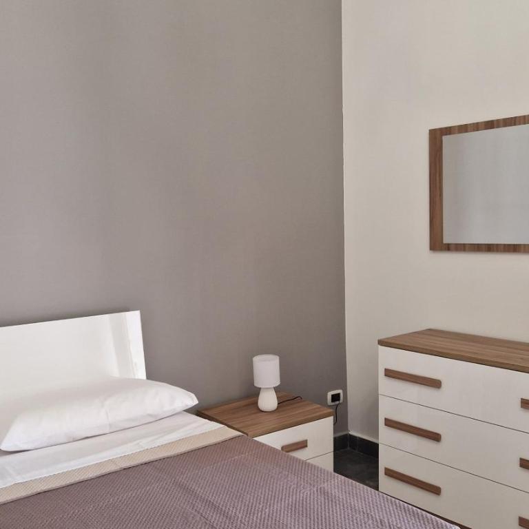 House Centro Storico Bonfatto - Apartment - 9